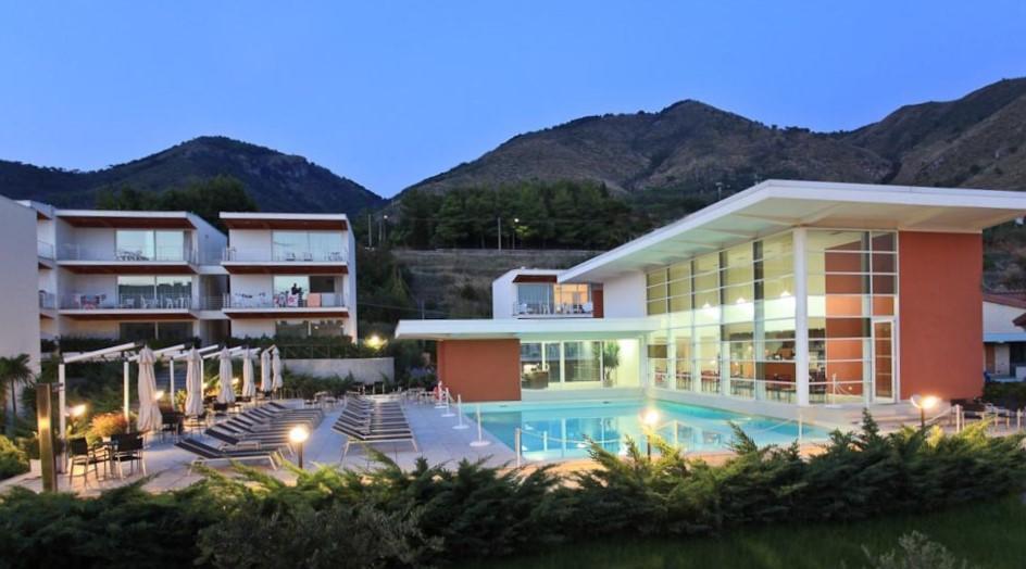 Sporting Club Resort Прая-а-Маре Екстер'єр фото